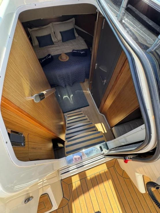 36 LAUNCH - Image 18