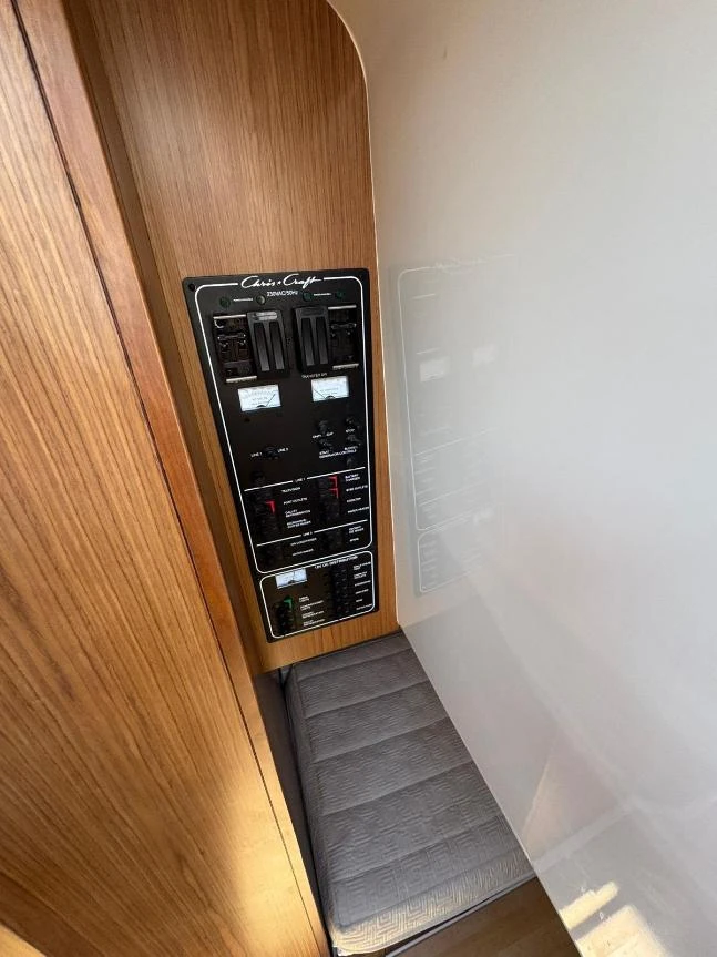 36 LAUNCH - Image 12