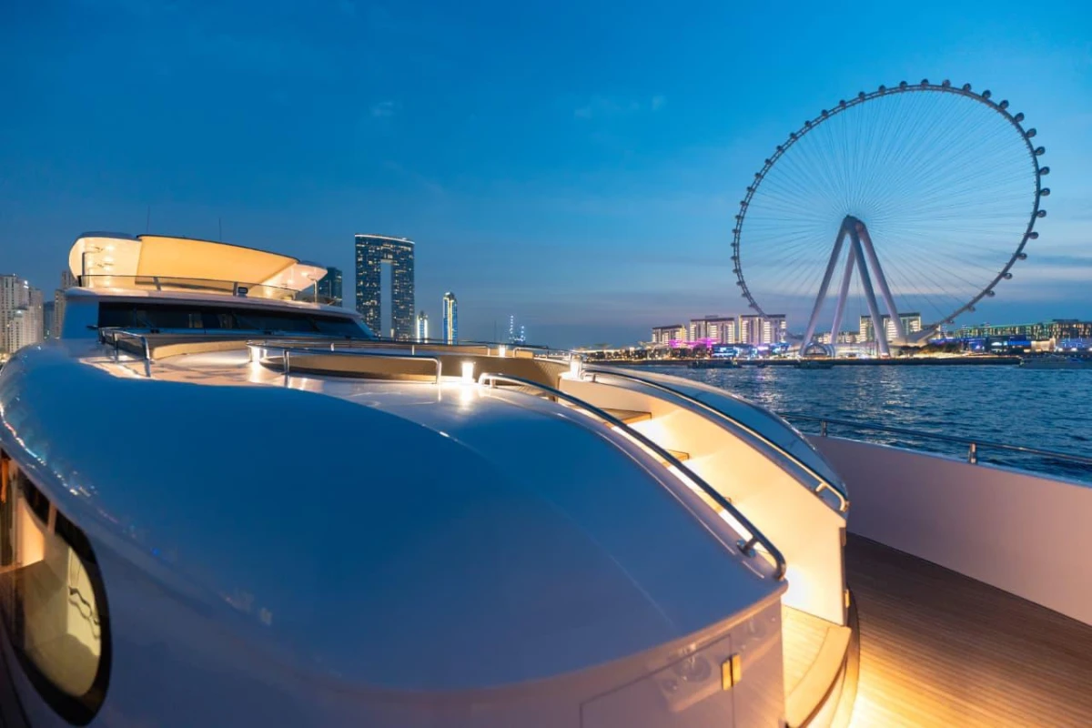 100 - LUXURY SUPER YACHT - Image 3